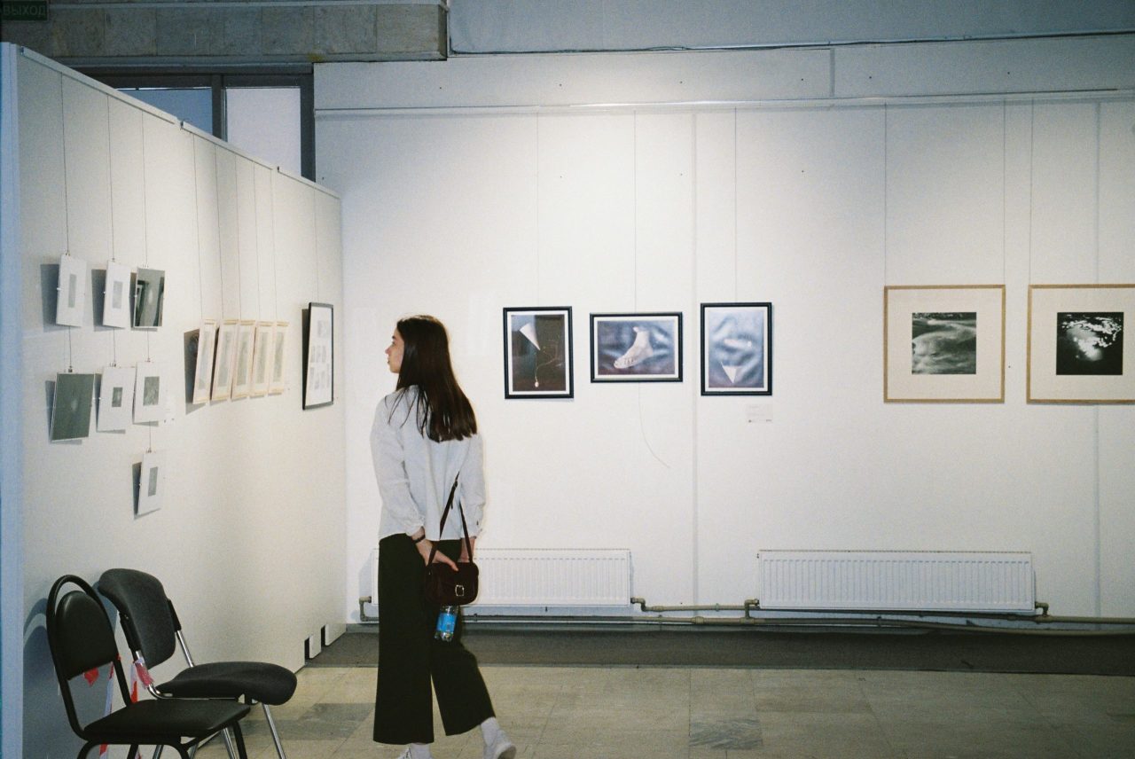 woman in art gallery