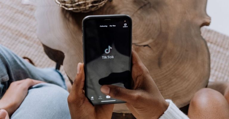 7 Ways To Tell You’re A Little Too Obsessed With TikTok