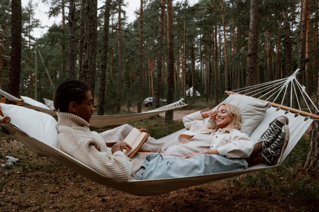 5 Zodiacs Who Will Have Deep, Intimate Relationships With Introverts