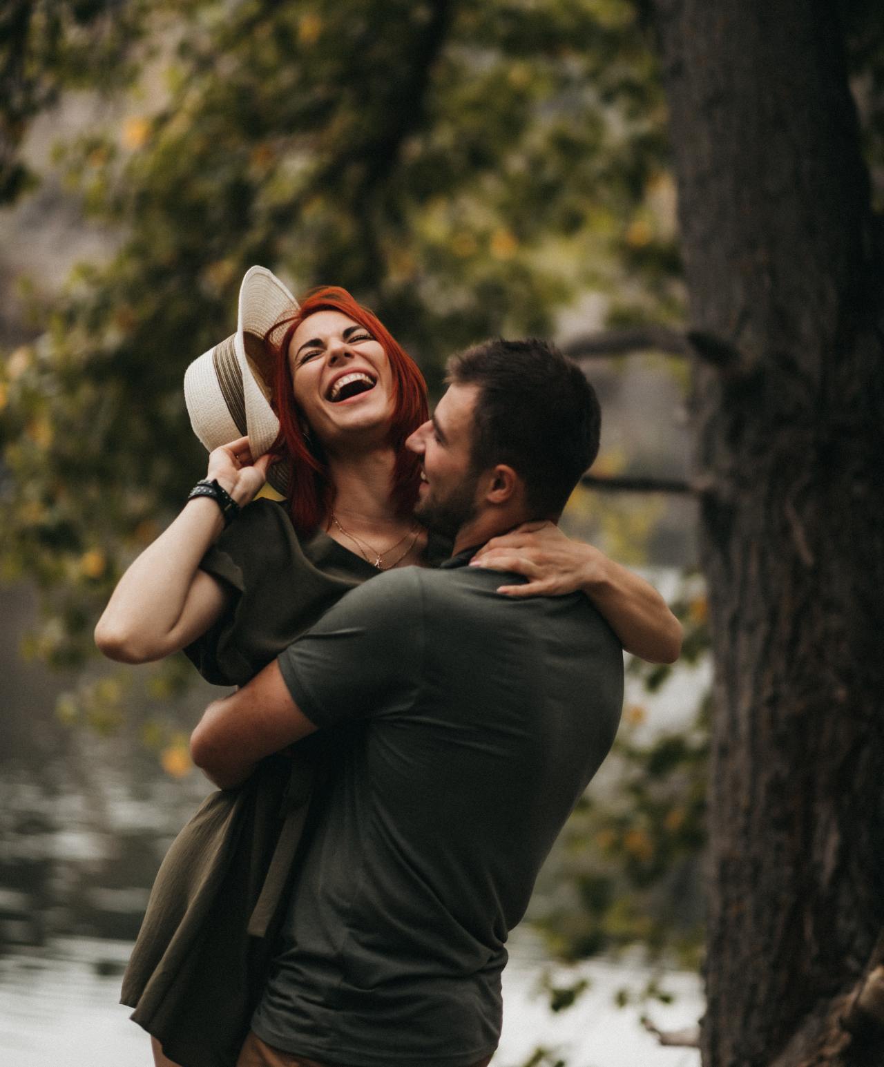 21 Men Reveal What Women Do To Give Them Butterflies