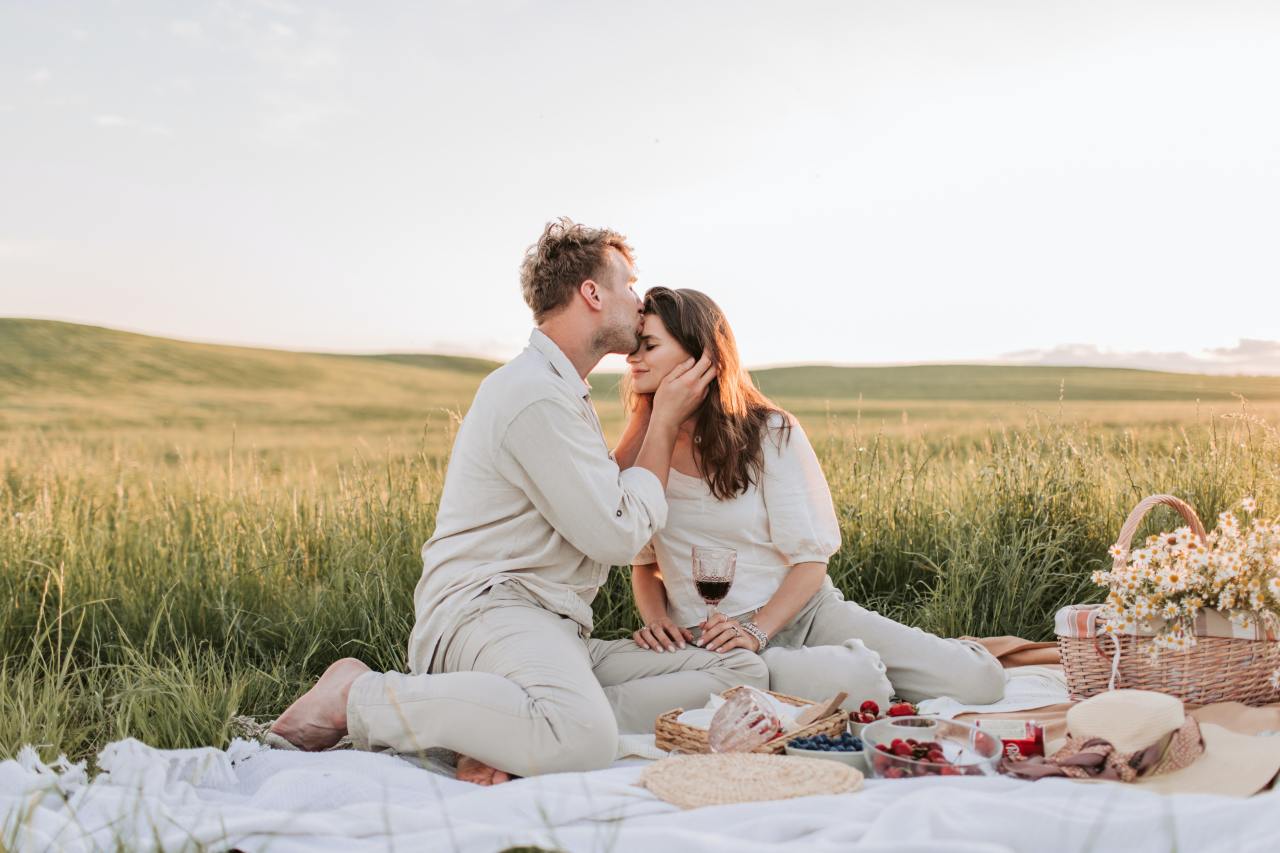 4 Zodiacs Who Have Trouble Handling Mixed Signals