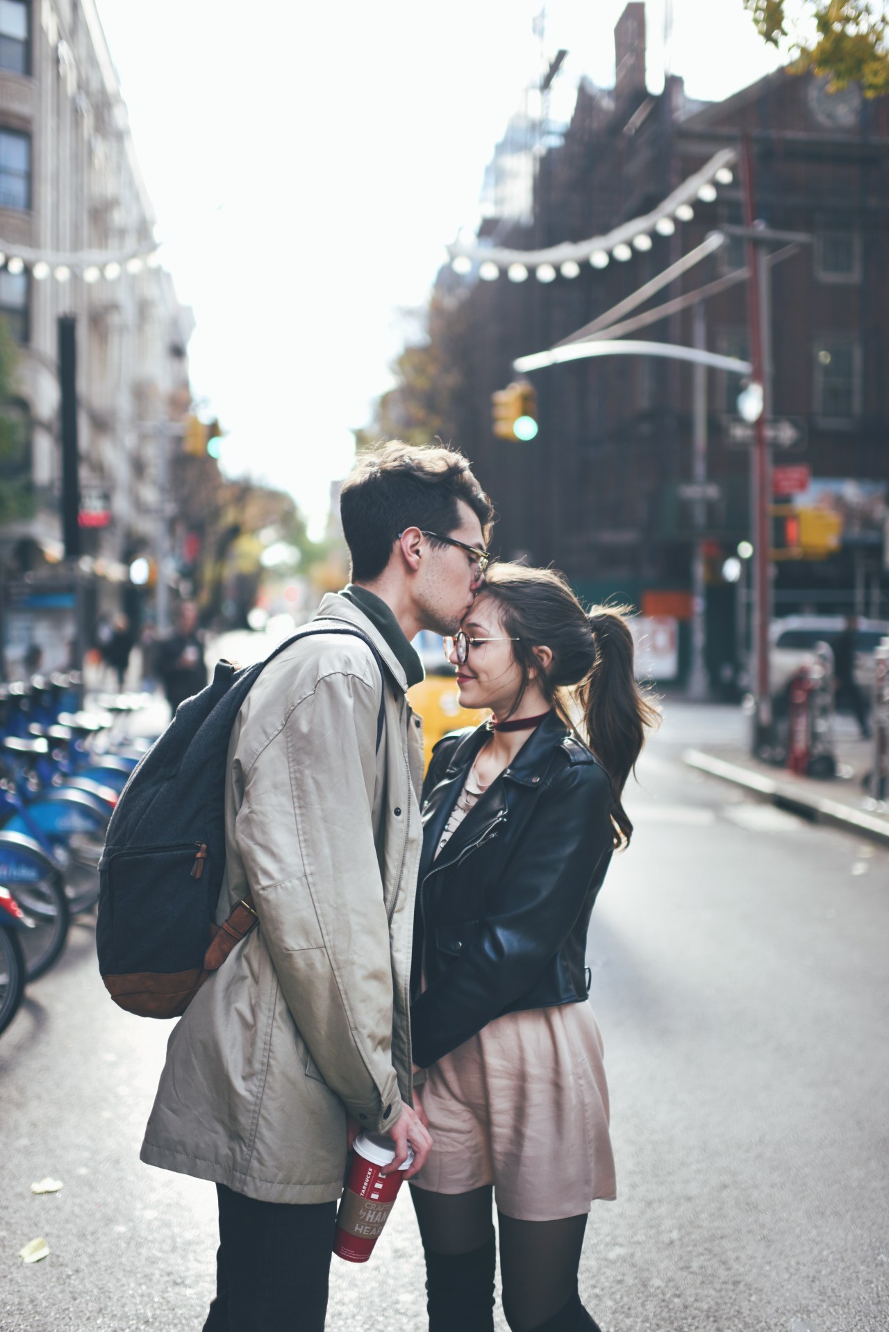 Girlfriends Ranked From Clingy To Independent Based On Their Zodiac Sign — photo of gf and boyfriend