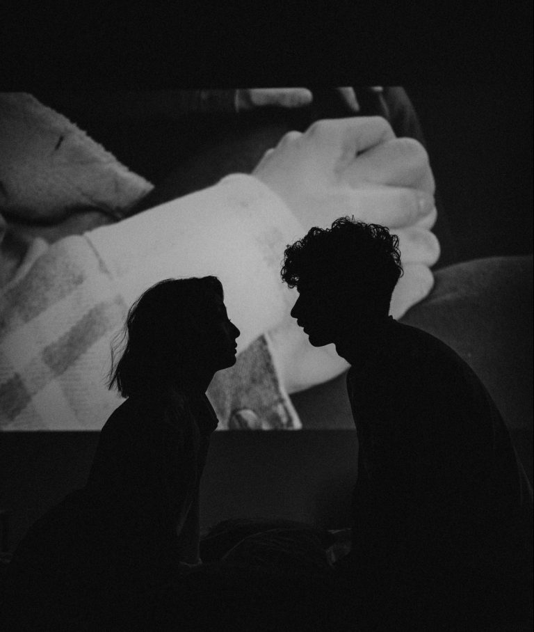 The 12 Best Black And White Movies For Date Night
