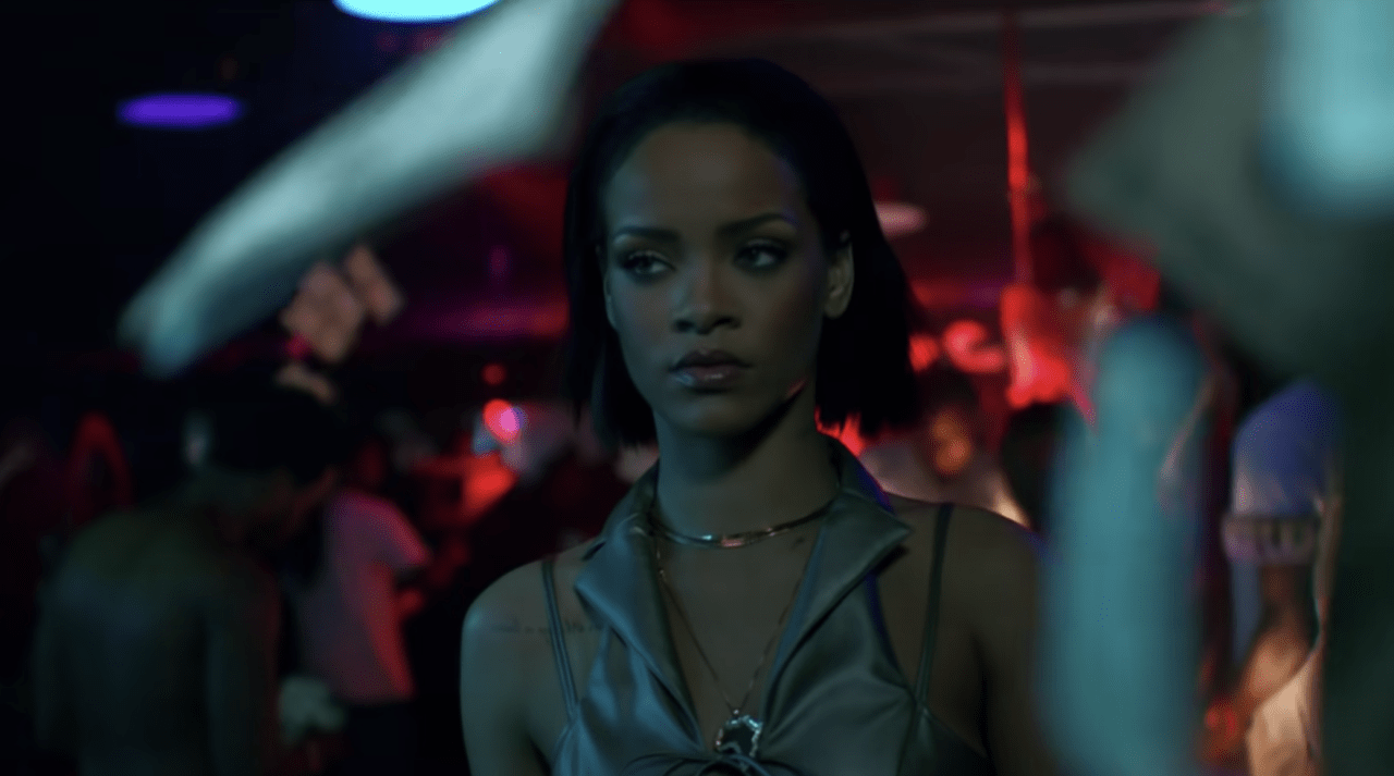 Rihanna – Desperado (karaoke) 