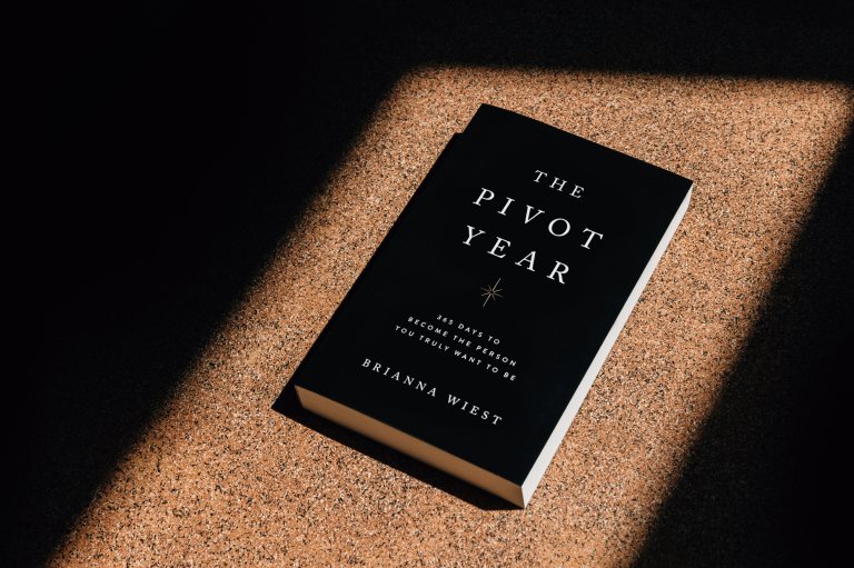 the pivot year book review