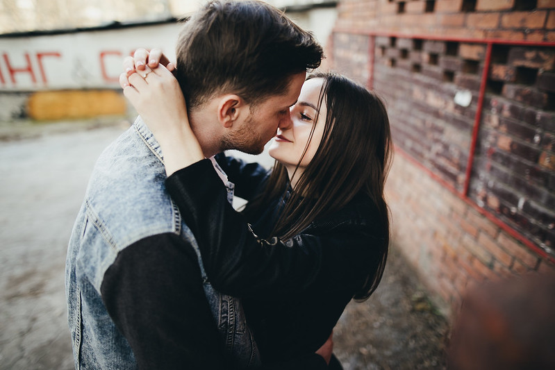 6 Concrete Signs You Can’t Be Your Most Authentic Self With Your Partner
