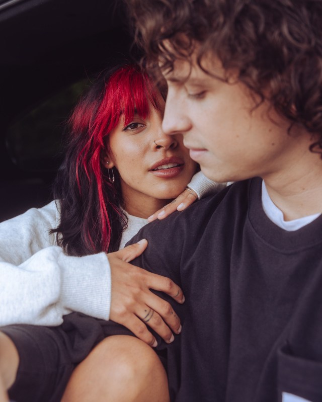 5 Concrete Signs You’re Trying To Make The Wrong Relationship Work
