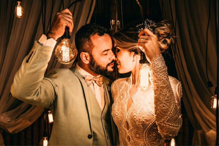4 Zodiac Duos That Make The Most Powerful Twin Flames (But Have Dangerous Chemistry)