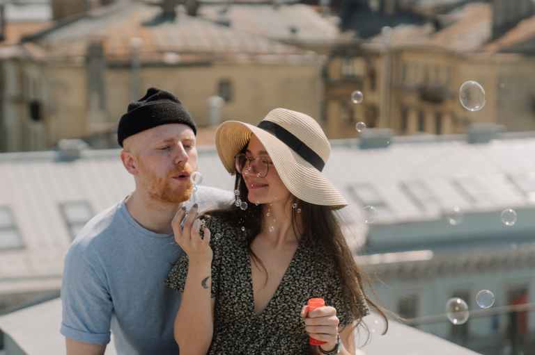 5 Zodiacs Who Expect Spontaneity In Relationships