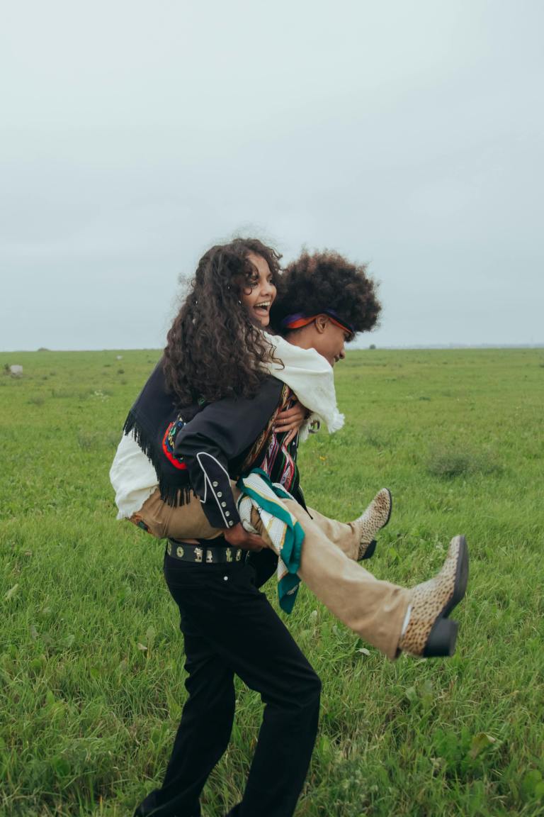 4 Zodiac Couples Who Have The Healthiest Type Of Attachment