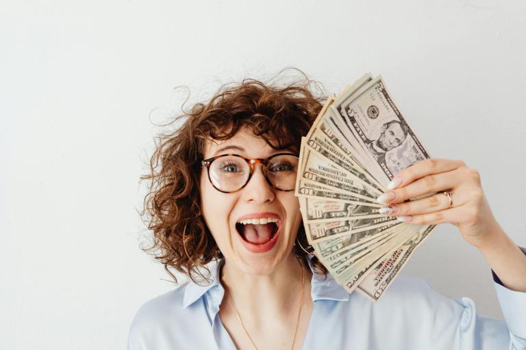 4 Zodiacs Who Are Destined For Unexpected Wealth In May