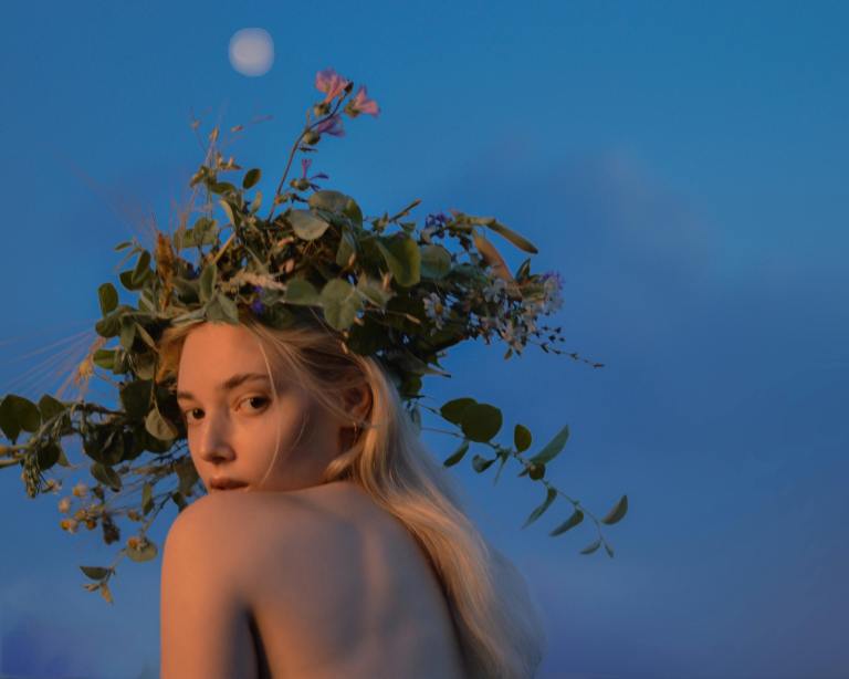 3 Zodiac Signs Whose Luck Will Skyrocket During The Flower Full Moon On May 23, 2024