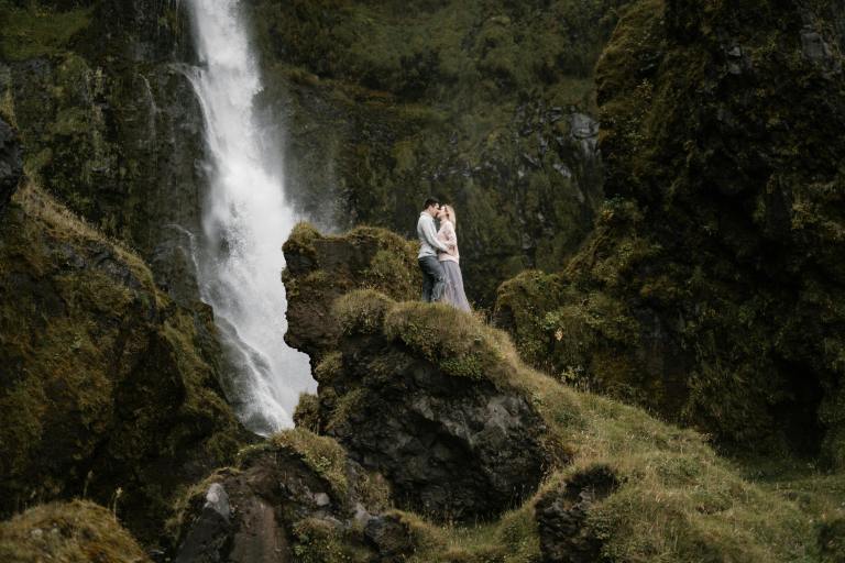 3 Zodiacs With Old Souls Finding Romance By June’s End