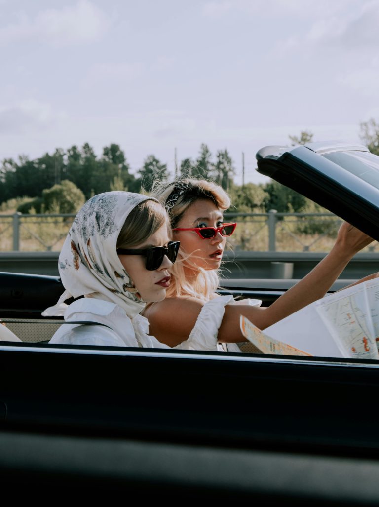 3 Zodiac Duos Who Have A Tough Time Traveling Together