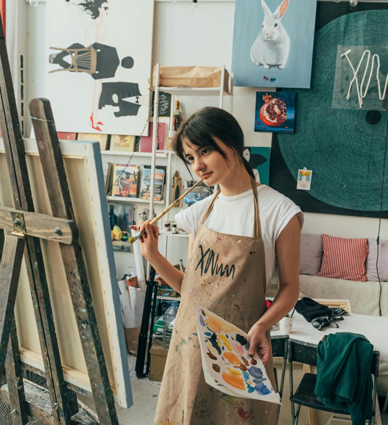3 Zodiacs Who Are Always Pursuing A Creative Project