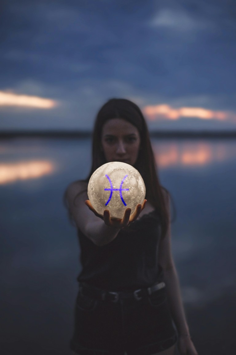 What Your Zodiac Sign Glyph Represents