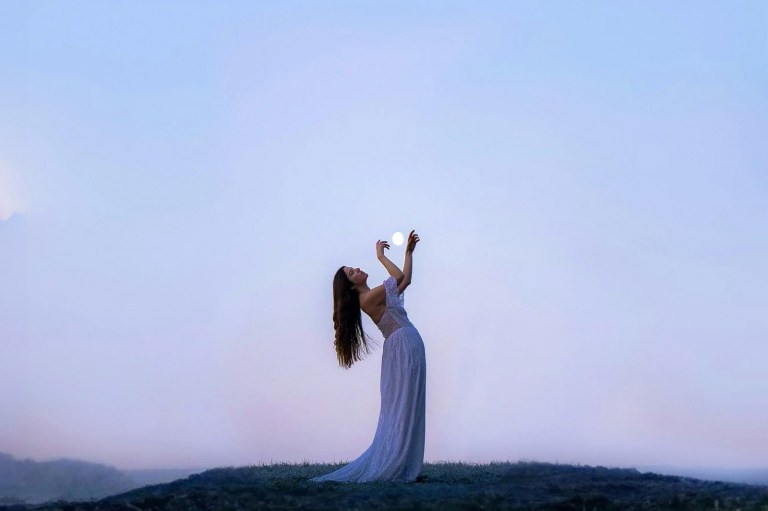 3 Zodiac Signs Who Will Feel Inspired During The Full Moon In Aquarius On August 19, 2024