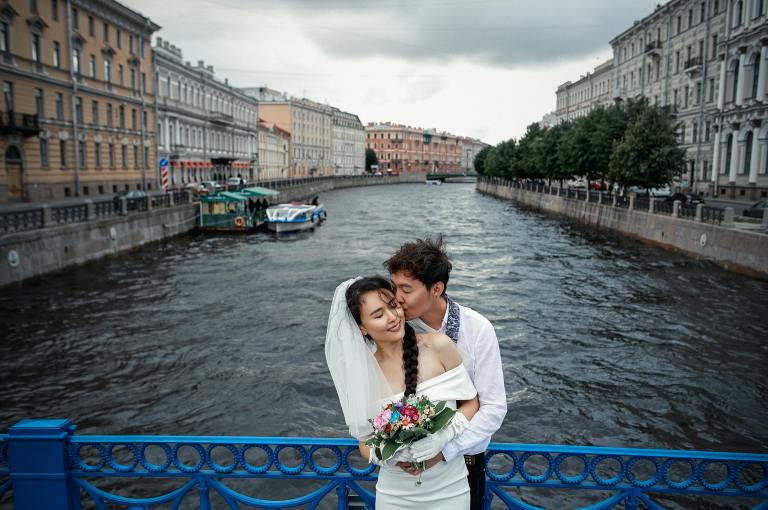 3 Zodiac Pairs That Are Unexpectedly Perfect Together