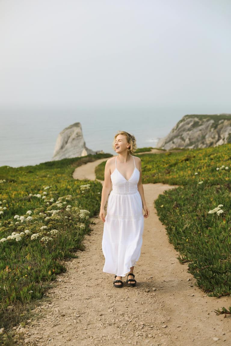 What Gemini, Libra And Aquarius Can Expect In August, According To A Tarot Reader