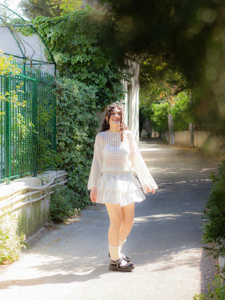 4 Zodiacs Who Aren’t Lonely (Even When They’re Alone)