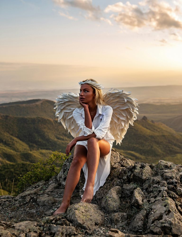 The Guardian Angel Advice Each Zodiac Needs Before A First Date