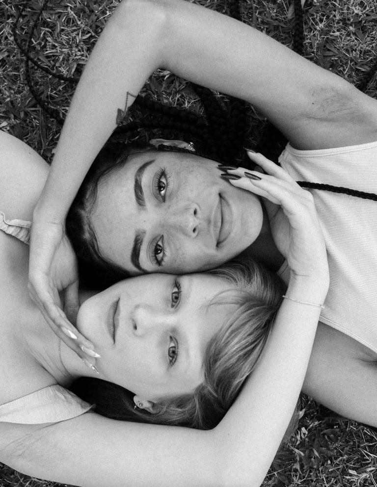 Unlikely Zodiac Duos That Make Perfect Best Friends