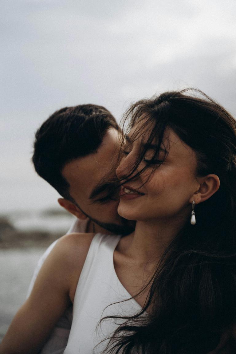 5 Zodiac Duos Who Share A Deep Emotional Connection