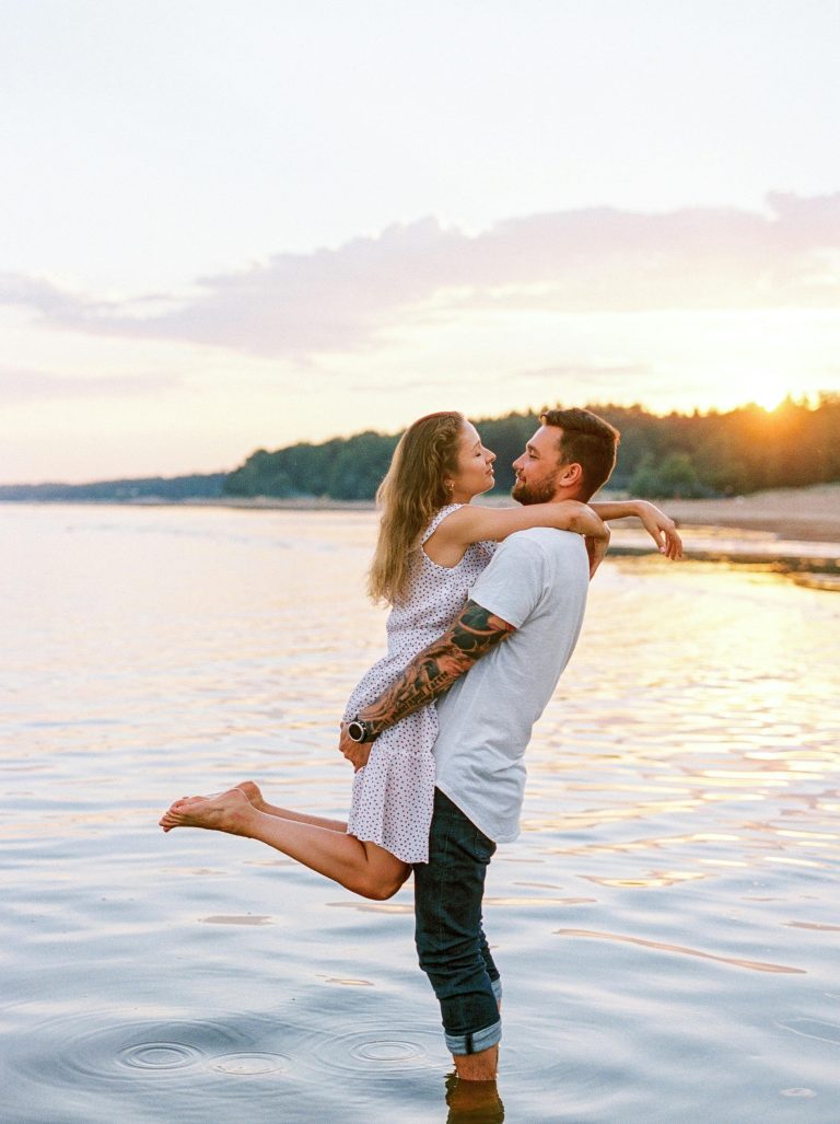 How To Bring More Love Into Your Life, Based On Your Zodiac + Tarot