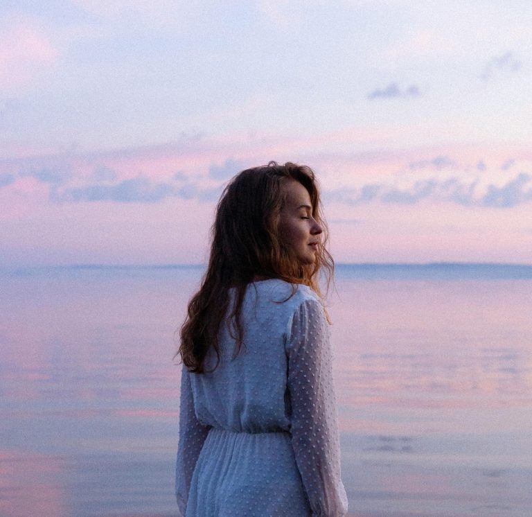 How To Open Up Your Heart To Fate During A Tarot Reading