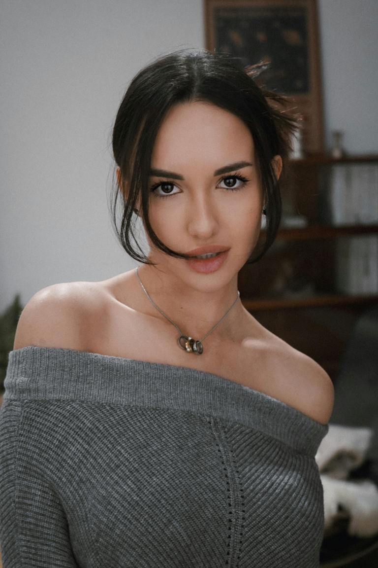 5 Zodiacs You’ll Attract If You’re Empathetic