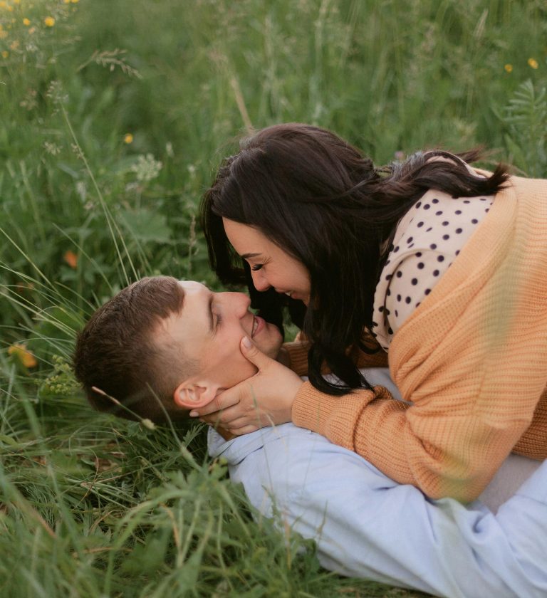3 Zodiac Couples With The Purest Love