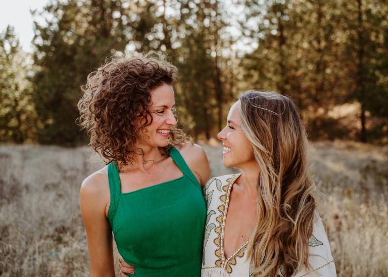 4 Zodiacs With Friendships That Never Fade