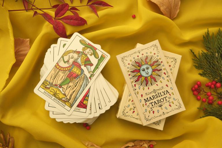 3 Tarot Cards That Say You’re About To Find Gold (In Love, Luck, and Confidence)