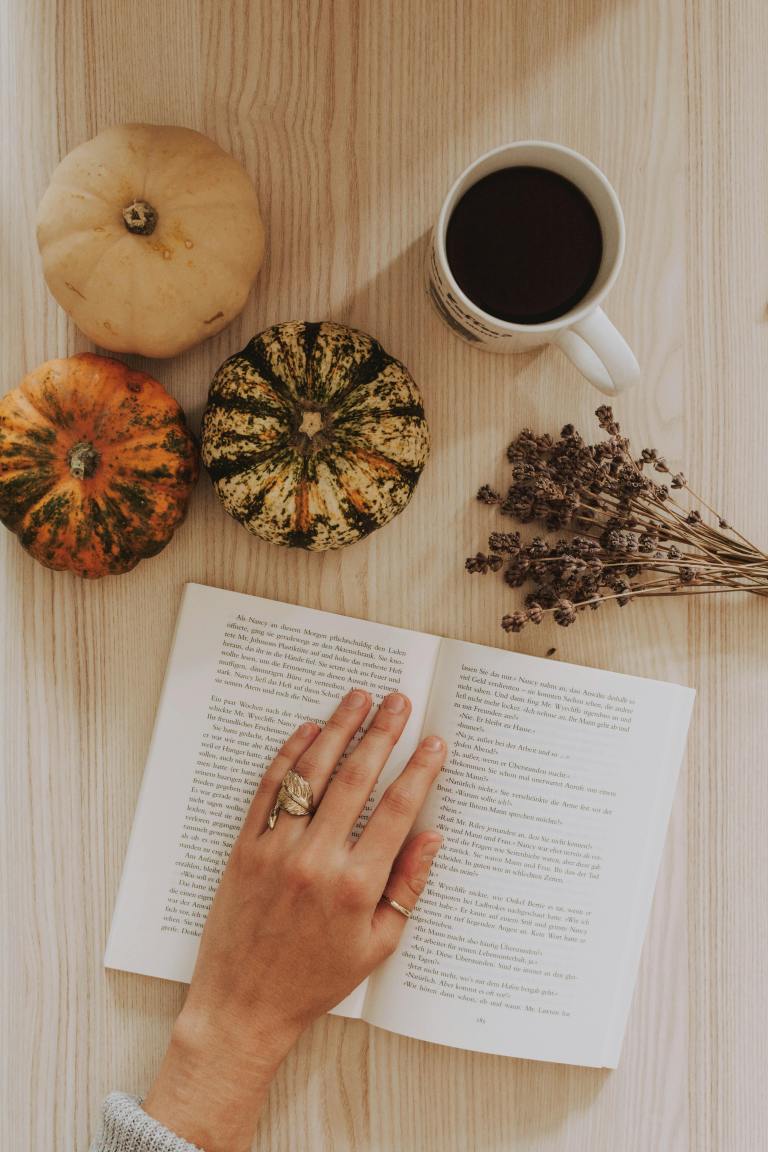 The Thanksgiving Blessing For Each Zodiac, According To A Tarot Reader