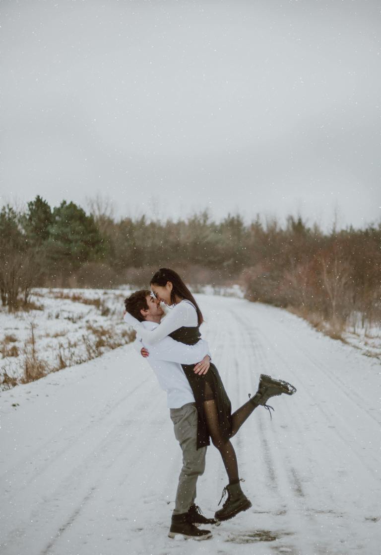 4 Zodiacs Who Pour Their Souls Into Every Kiss