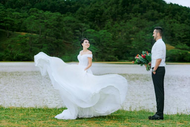 4 Zodiacs Who Are Single Now But Will Be Engaged By December 2025