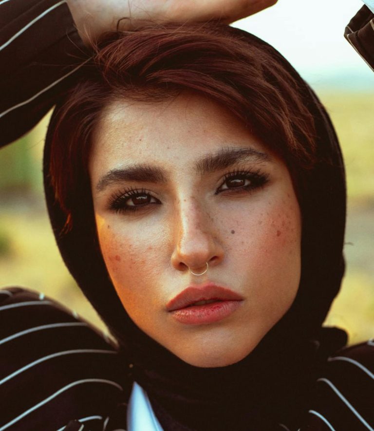 How To Survive The Last Mercury Retrograde Of 2024, According To A Tarot Reader + Astrologist
