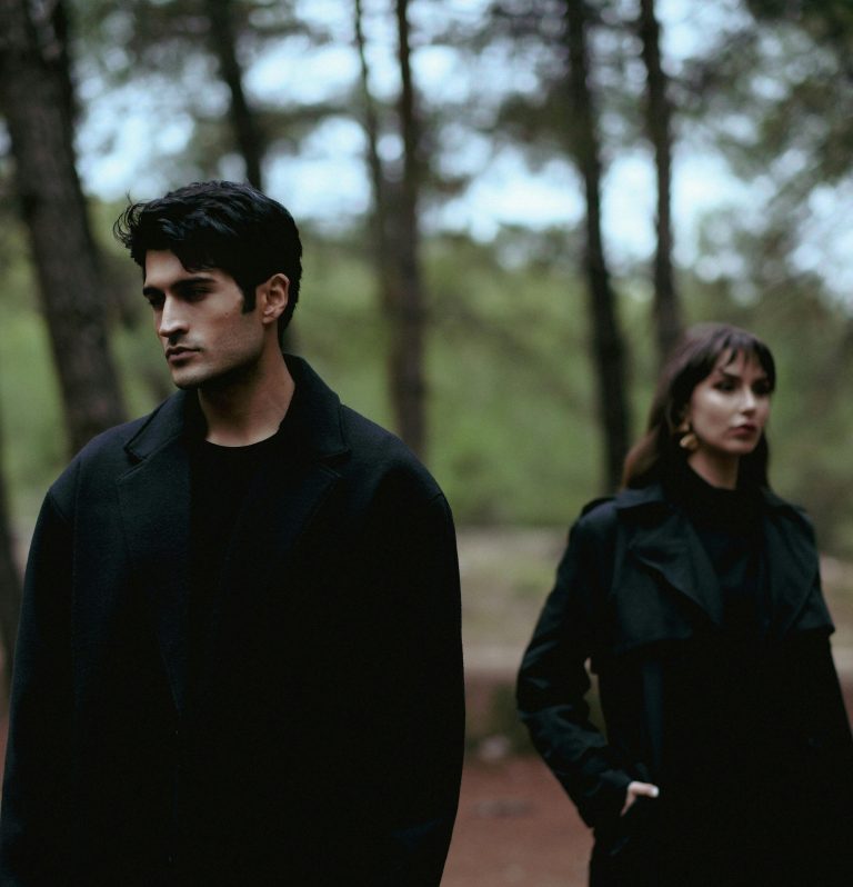 4 Zodiac Couples Who Continually Doubt Their Relationships