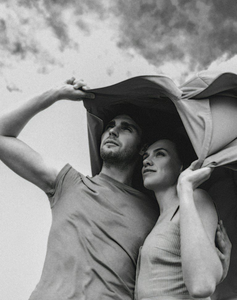 4 Zodiac Signs Facing Big Choices In Love (+ Tarot Advice On How To Choose)