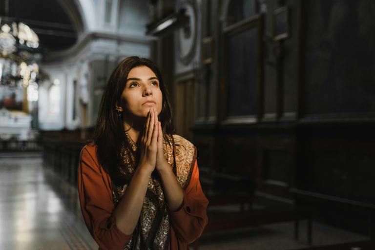 4 Zodiacs Who Have Magical Manifestation Powers Through Their Prayers