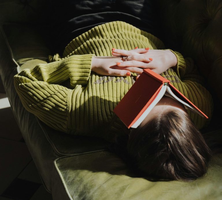 6 Zodiac Signs That Lose Focus Fast