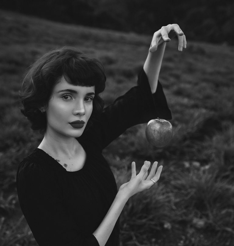 2 Zodiac Signs With Psychic Skills