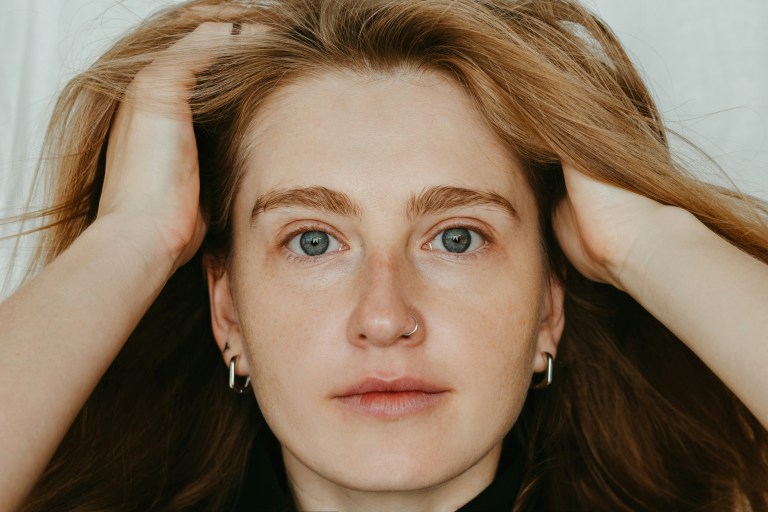 3 Zodiac Signs Who Don’t Really Age From 25 To 50