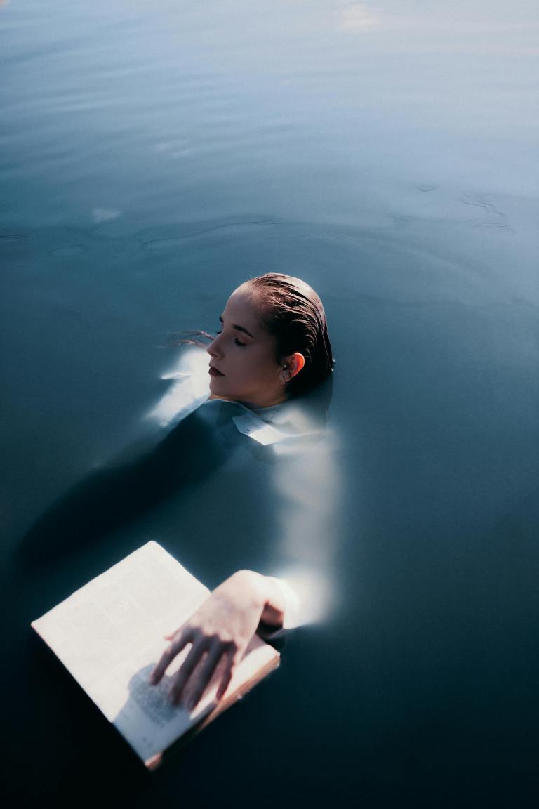 4 Zodiacs Who Win At Life When They Use Their Intuition