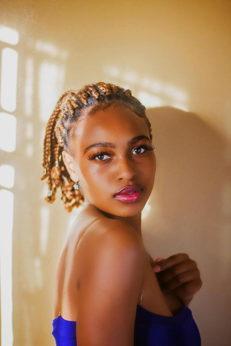 What Each Zodiac Sign Is Ready For (And Avoiding!) According To Tarot