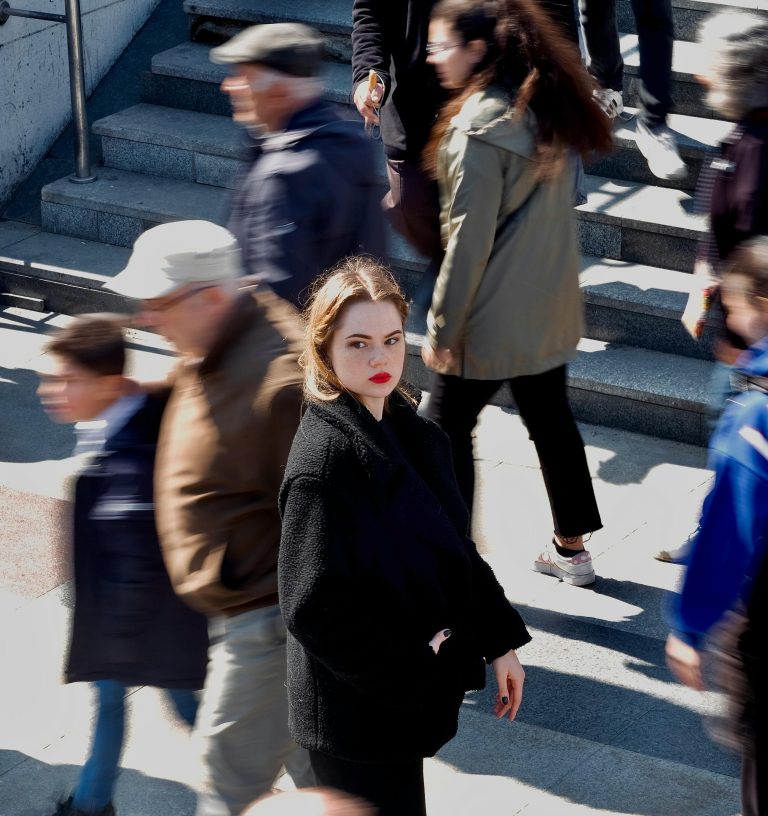 5 Zodiacs Who Thrive When Life Is Chaotically Booked & Busy