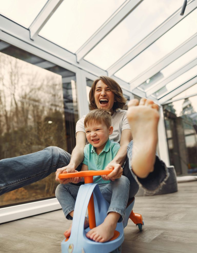 4 Zodiacs Making Motherhood Look Easy Breezy