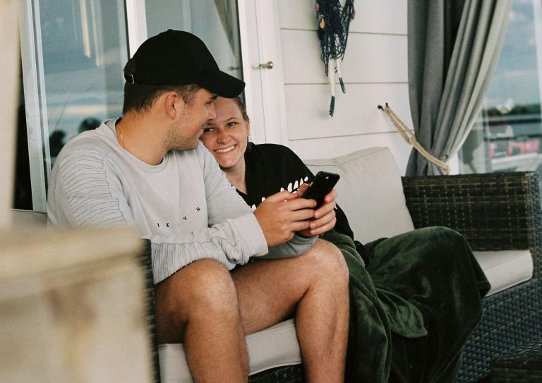 5 Zodiac Duos Who Are Hopelessly Glued Together