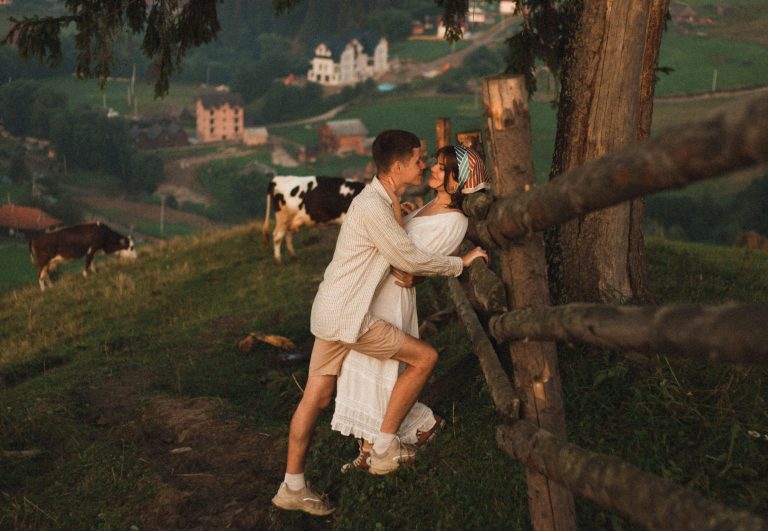 5 Zodiac Signs Who Love Like They’re In A Fairytale