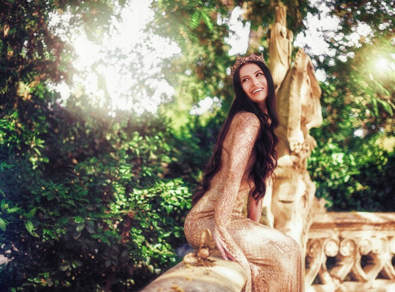 5 Zodiac Signs With An Aristocratic Aura